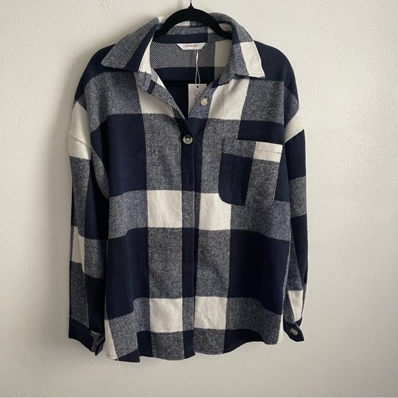 Fantaslook women’s Navy Blue and White Fall Flannel Shacket Shirt NWT sz Large - Picture 2 of 8